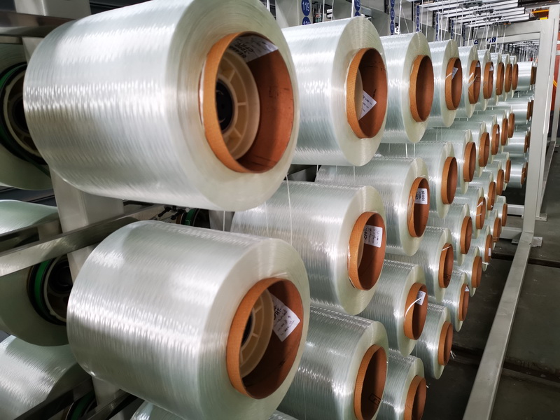 PE+連續(xù)玻璃纖維增強熱塑性單向預浸帶生產(chǎn)線（CFRT-UD 帶）